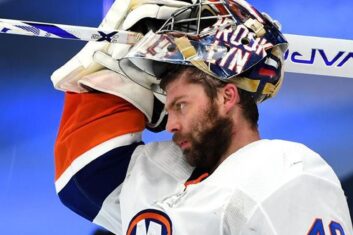 «Айлендерс» обыграли «Баффало» в матче НХЛ, Варламов отбил 36 из 37 бросков