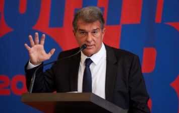 Лапорта заявил, что «Барселона» восстанавливает особую силу