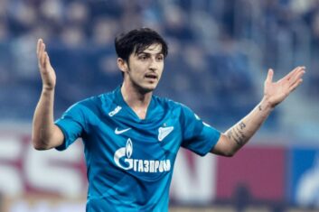 «Зенит» улетел в Португалию без Азмуна и Барриоса