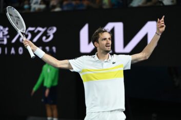 Медведев успешно преодолел первое препятствие на Australian Open