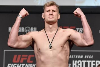 Волков сразится с Аспиналлом на турнире UFC в Лондоне