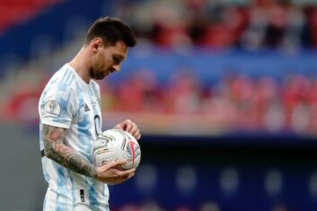 ФИФА всего за сутки продала 1,2 млн билетов на ЧМ-2022 по футболу