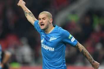 Агент Ракицкого заявил, что центрбек близок к уходу из «Зенита»