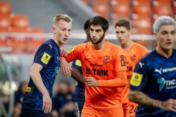 «Урал» продал Арсена Адамова в «Зенит»