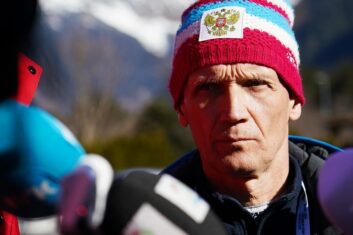 Драчев назвал форс-мажор с невылетом сборной в Китай разгильдяйством