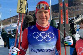 Олимпийский чемпион Большунов: «Плакал, понимая, что организм не вывозит»