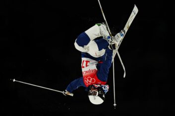 Фристайлистки Чудинова и Смирнова выступят в финале могула на Олимпиаде