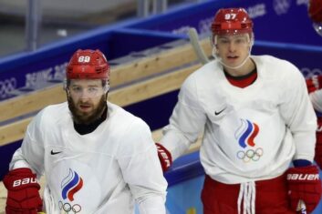 Шипачев, Нестеров и Галиев — в старте сборной ОКР на матч против Чехии на ОИ