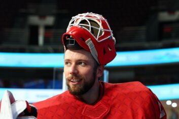 Голкипер сборной России Федотов рассказал, как команда будет играть против Швеции на ОИ