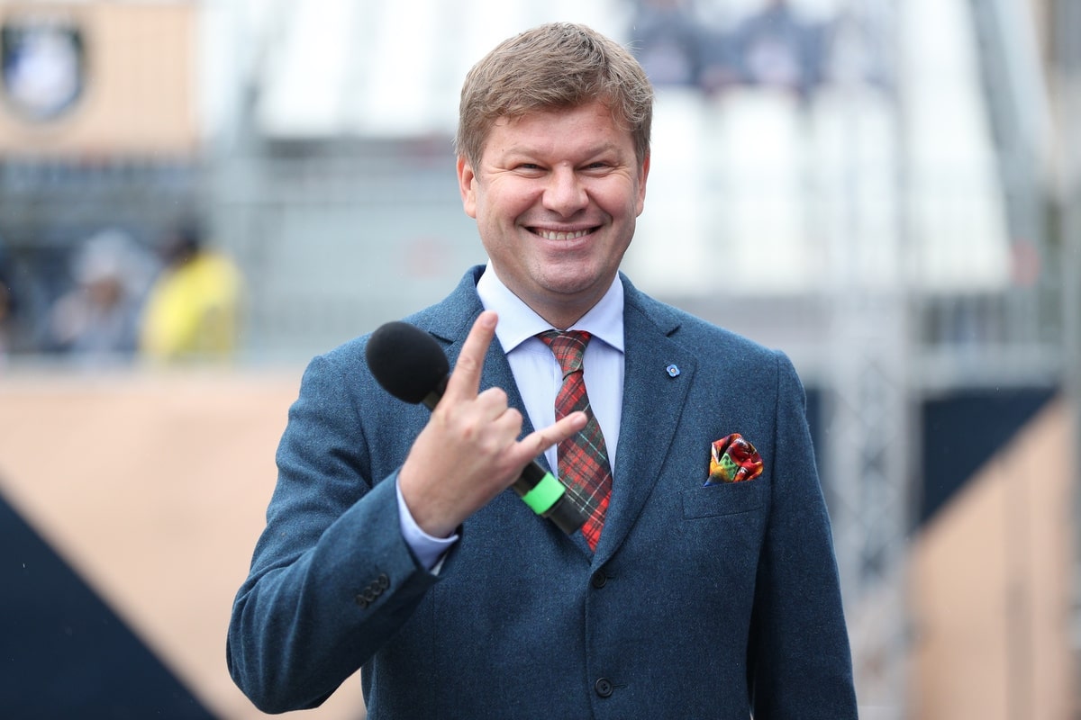 Дмитрий Губерниев