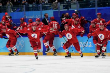 Дмитрий Губерниев раскритиковал игру сборной ОКР по хоккею в финале ОИ-2022