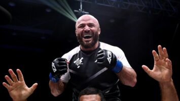 Федерация бокса России официально лицензировала бойца ММА Магомеда Исмаилова