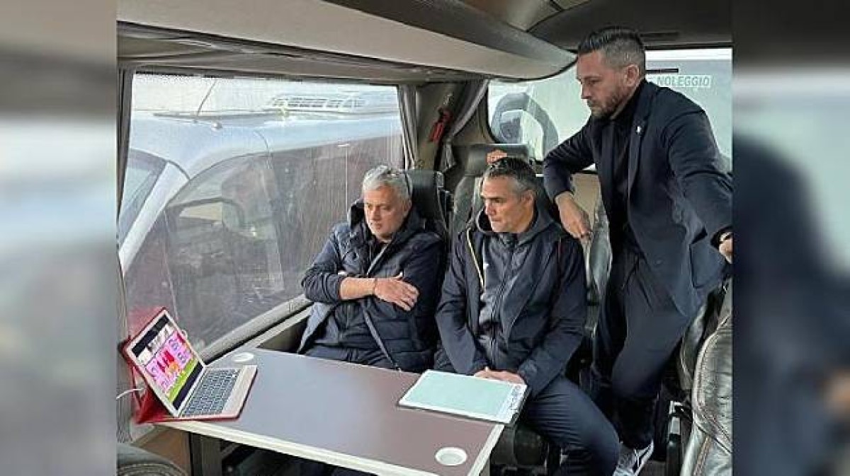 Моуриньо в автобусе
