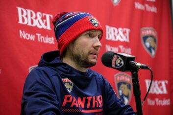 Во «Флориде» впечатлены игрой голкипера Сергея Бобровского