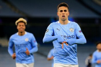 Канселу остался ошеломлен словами Гвардиолы о его сходстве с Ламом