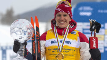 В FIS оценили вероятность возвращения Большунова к соревнованиям