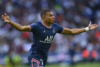 Мбаппе согласился продлить контракт с ПСЖ, договор подпишут в мае — инсайдер