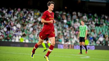 Элдор Шомуродов отметил высокий уровень российских футболистов