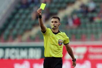 Алексей Сухой отказался комментировать свое отстранение от работы