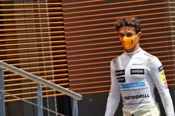 Ландо Норрис связал резкий подъем «Макларена» с трассой в Мельбурне