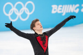 Спортивный врач оценил травму головы Евгения Семененко