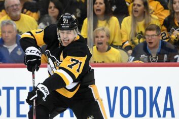 НХЛ: «Питтсбург» разгромил «Детройт», Малкин забросил две шайбы