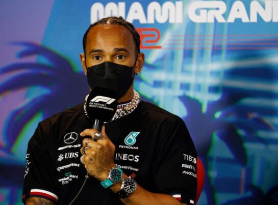 Босс «Мерседеса» озвучил обновленную информацию о скандале Хэмилтона с FIA