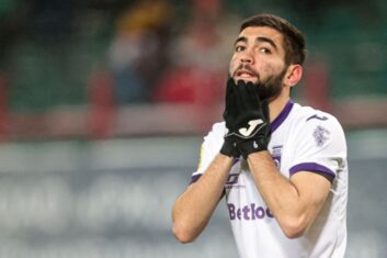 «Истанбул Башакшехир» опроверг слухи о желании подписать лучшего снайпера РПЛ