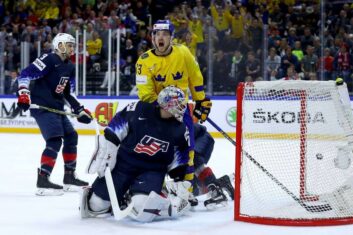 США в овертайме победили шведов на ЧМ по хоккею