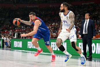 «Анадолу Эфес» во второй раз подряд стал победителем баскетбольной Евролиги