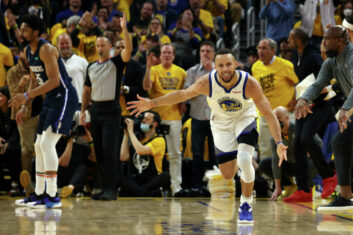 «Голден» Стэйт» выиграл третий матч серии против «Далласа» в плей-офф НБА