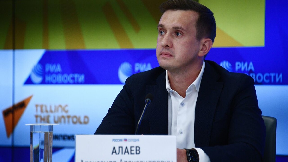 Алаев
