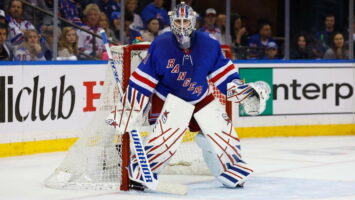 Фетисов назвал достижением завоевание Шестеркиным «Везина Трофи»