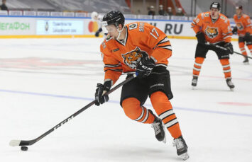 Хоккеисты «Амура» победой завершили сезон в КХЛ