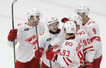 Майоров считает, что проблемы «Спартака» в КХЛ связаны с нестабильной игрой