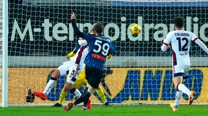 Аталанта 3:1 Кальяри