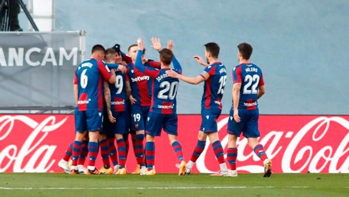 Леванте 2:2 Гранада