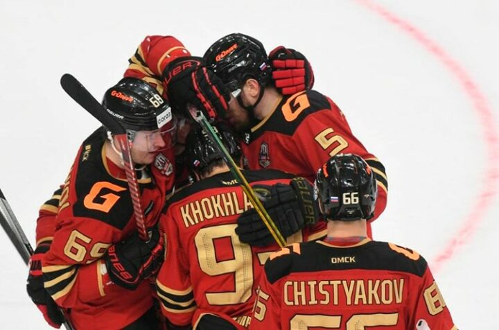 ХК Авангард