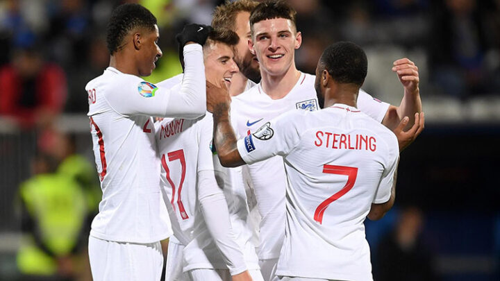 Сборная Англии — Сборная Польши