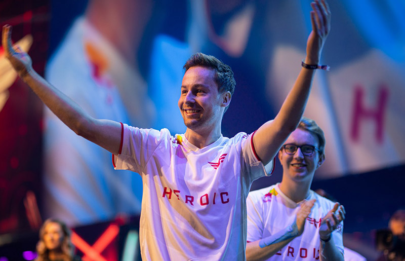 cadiaN ведет свою команду на PGL Major