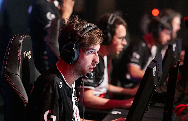 Капитан команды kennyS