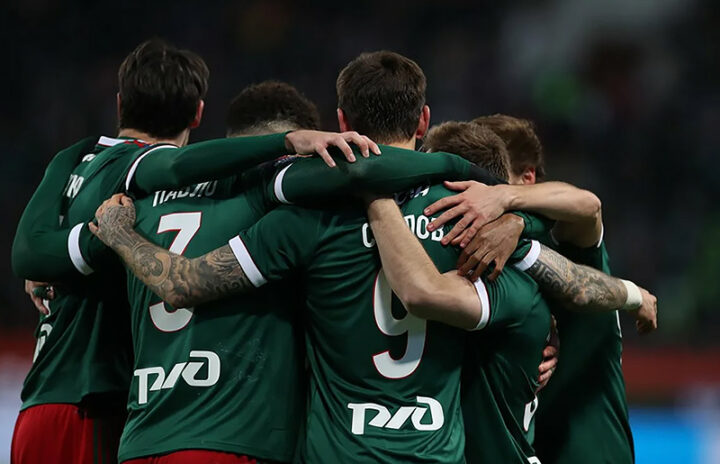 Локомотив