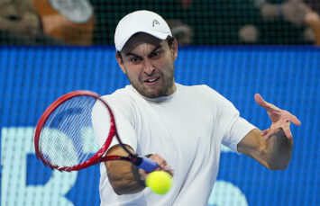 Карацев пробился в полуфинал «Мастерса» в Мадриде